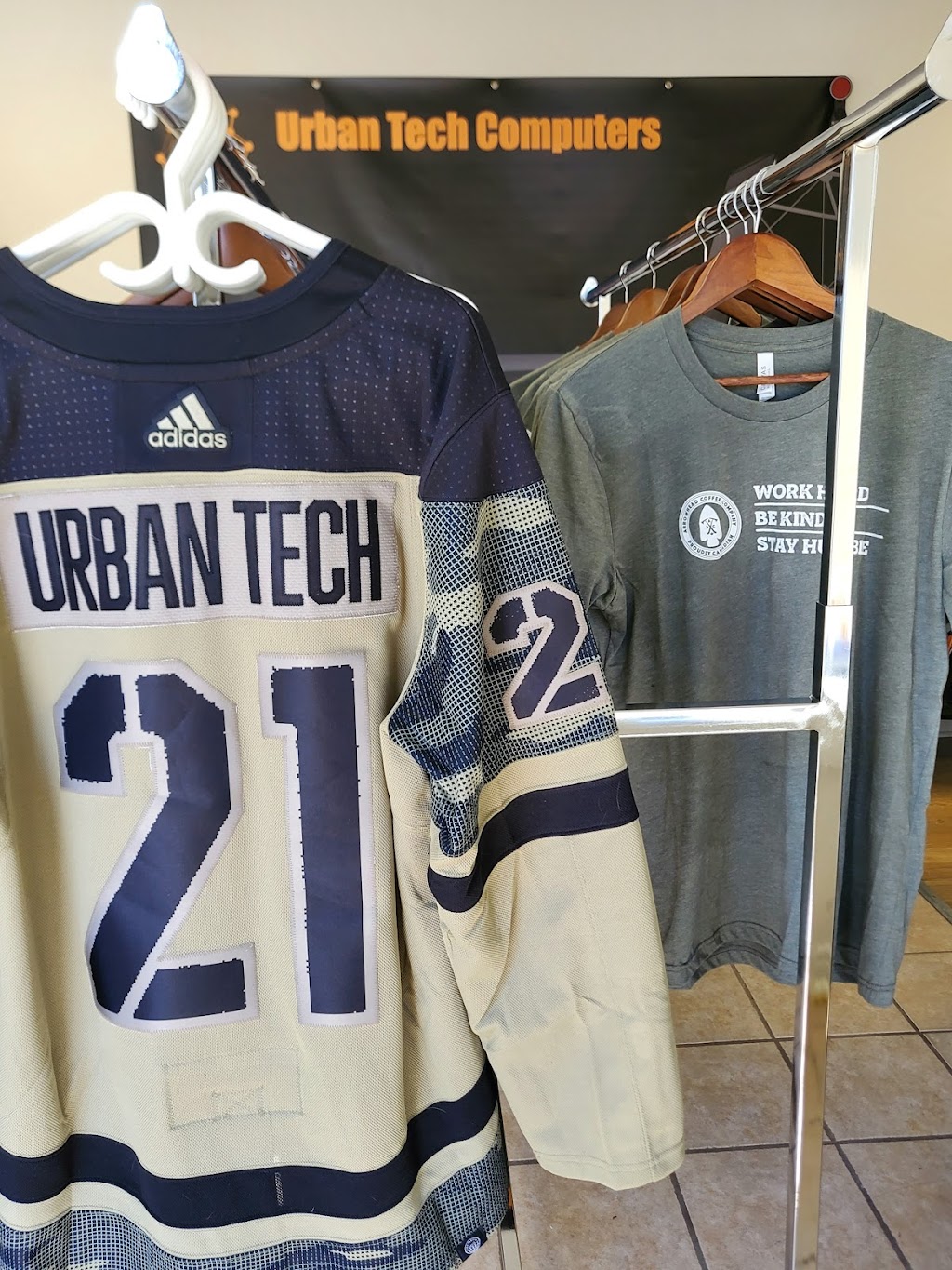 Urban Tech Computers | 600 E Main St, Welland, ON L3B 3Y2, Canada | Phone: (705) 229-7202