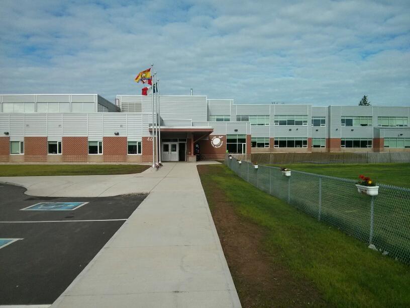 École Sainte-Bernadette | 46 Upton St, Moncton, NB E1E 2Z7, Canada | Phone: (506) 856-2731