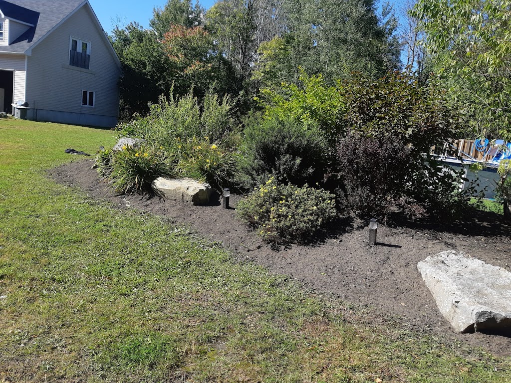 B & C Landscaping | 4140 Ramsayville Rd, Ottawa, ON K1G 3N4, Canada | Phone: (613) 523-1952