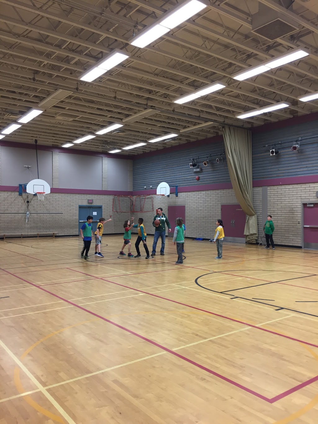 Casorso Elementary School | 3675 Casorso Rd, Kelowna, BC V1W 3E1, Canada | Phone: (250) 870-5135