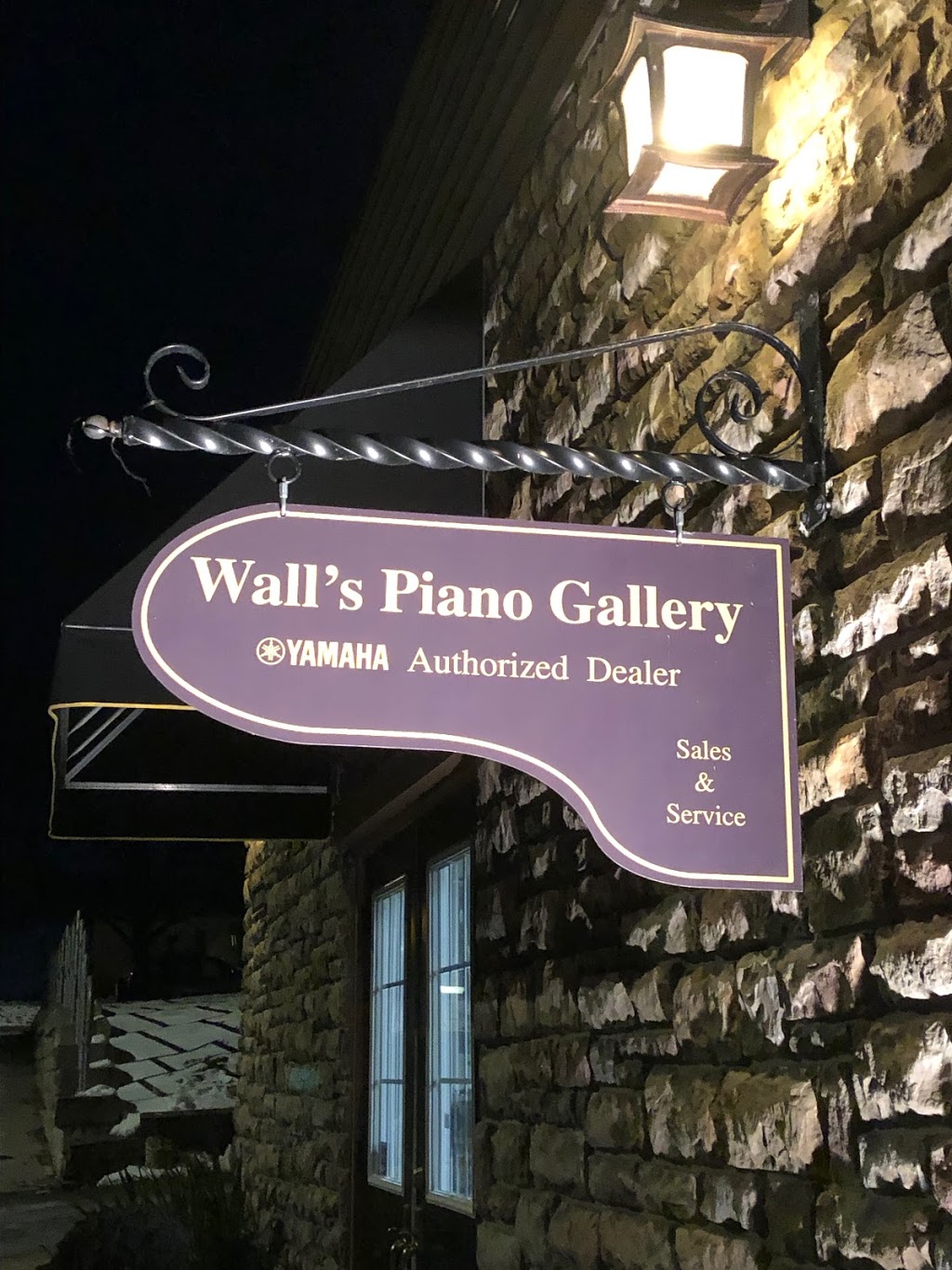 Walls Piano Gallery Inc. | 4 Hachborn St W, St. Jacobs, ON N0B 2N0, Canada | Phone: (519) 206-9255