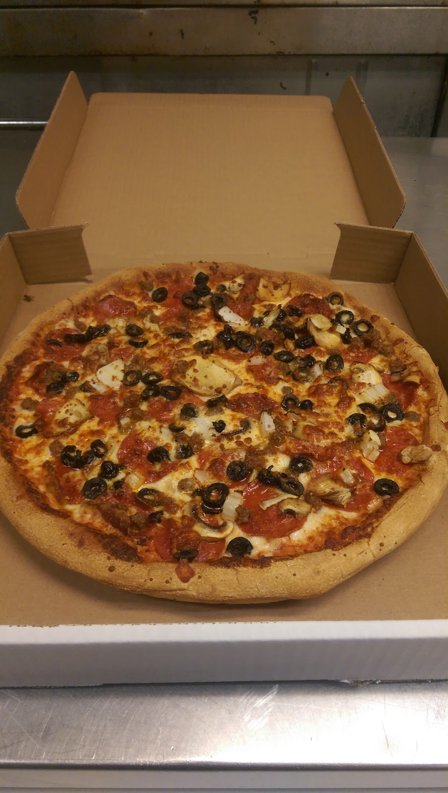 Petes Pizza | 6 Pleasant Ave, St. Catharines, ON L2R 1X8, Canada | Phone: (905) 685-4877