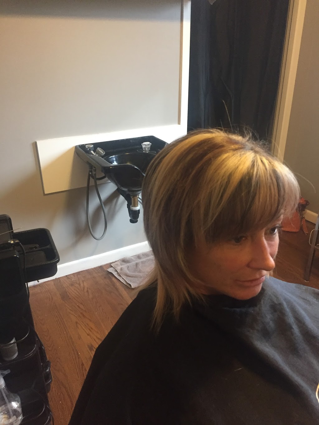 Hair Den | 9 Scotchpine Crescent, London, ON N6G 2E1, Canada | Phone: (519) 495-9476