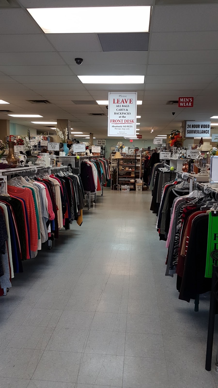 Rutland Hospital Thrift Shop | 140 Dougall Rd N, Kelowna, BC V1X 3K5, Canada | Phone: (250) 765-2859