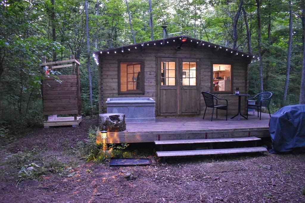 The Cabin in the Woods | 6508 17 Side Rd, Halton Hills, ON L7J 2M1, Canada | Phone: (416) 527-3971