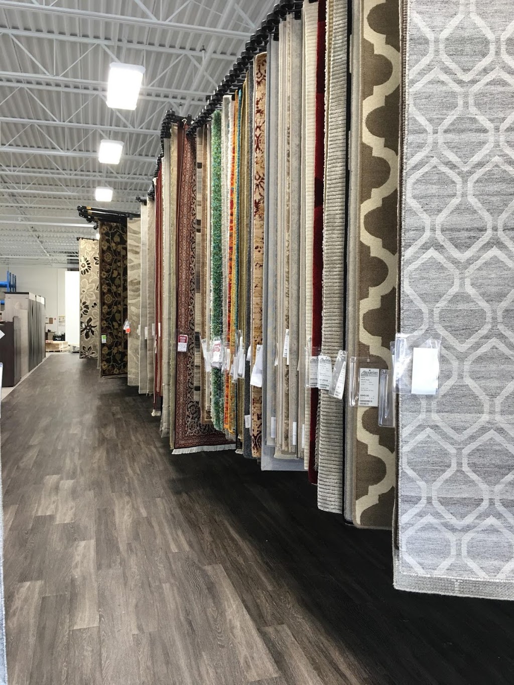 Alexanian Carpet & Flooring | 56 Barrie View Dr, Barrie, ON L4N 8V4, Canada | Phone: (705) 881-9059