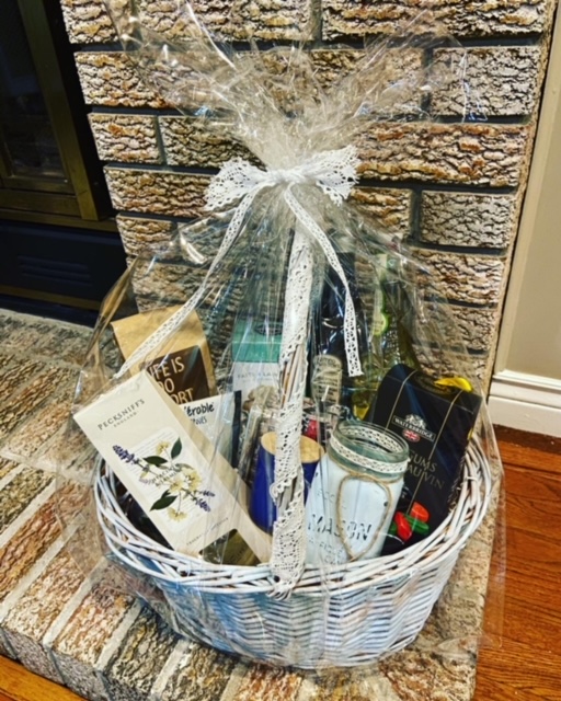 KD Gift Baskets | 11 Dove Ct, Hamilton, ON L9A 5C1, Canada | Phone: (647) 545-2373