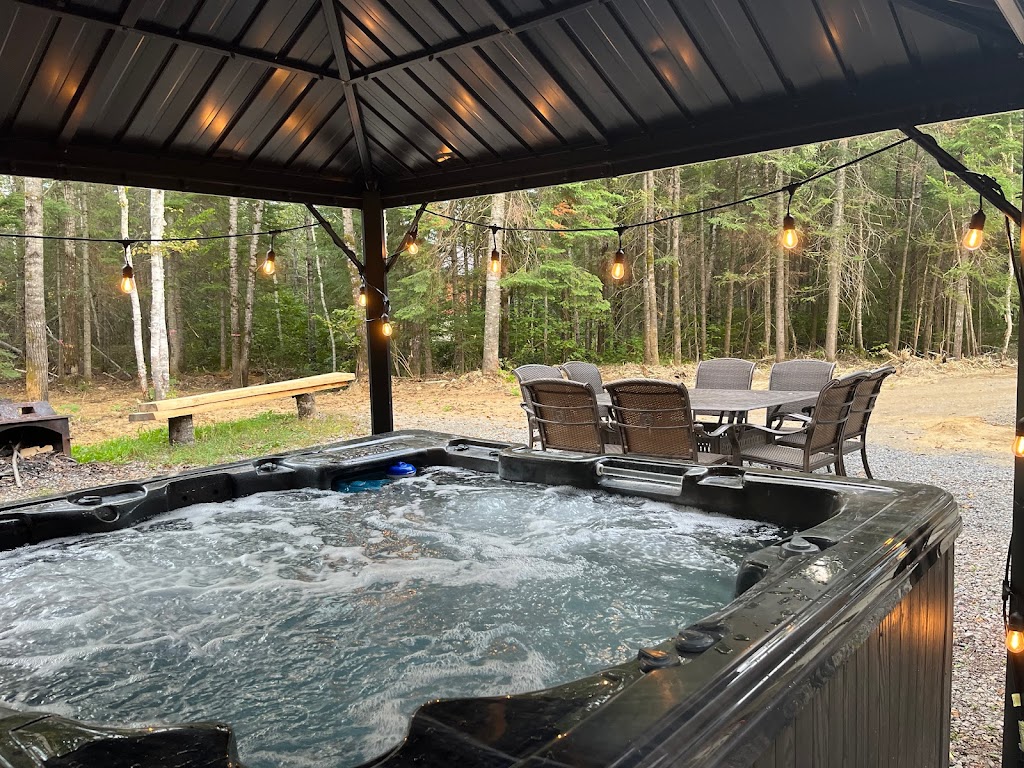 Chalet Le Panache des Bois (CITQ: 298773) | 1090 rue Brithany, Saint-Alexis-des-Monts, QC J0K 1V0, Canada | Phone: (438) 872-5145