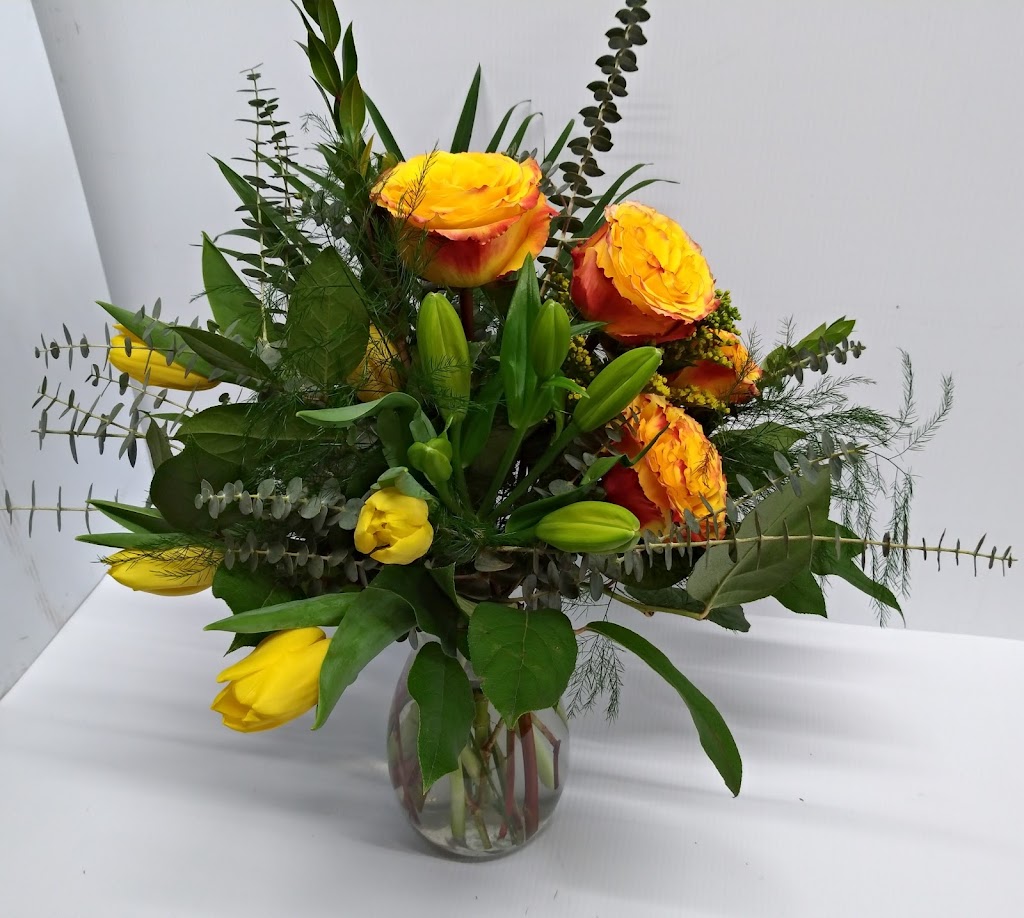 Luxe Florist - Same Day Flower Delivery CALGARY - SEND FLOWERS | 2835 13 Ave NW, Calgary, AB T2N 1M1, Canada | Phone: (403) 270-4026