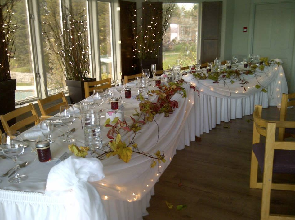 Big Event Floral & Decorating Co | 13 Francis St E, Fenelon Falls, ON K0M 1N0, Canada | Phone: (705) 887-5155