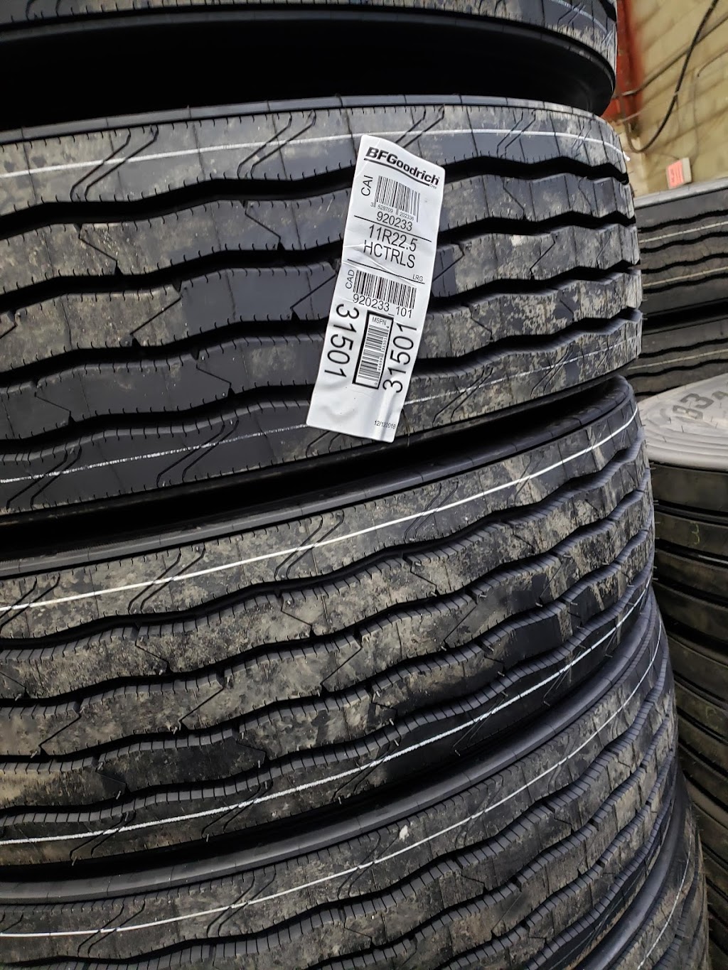 Karmen Truck Tire Centre Inc | 286 Rutherford Rd S, Brampton, ON L6W 3K7, Canada | Phone: (905) 459-1000