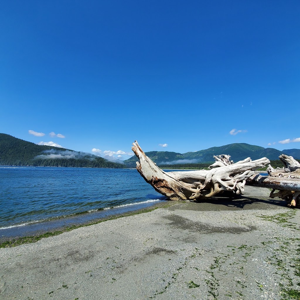 Port Renfrew Beach House | dr, 6624 Queesto Dr, Port Renfrew, BC V0S, Canada | Phone: (250) 217-1534