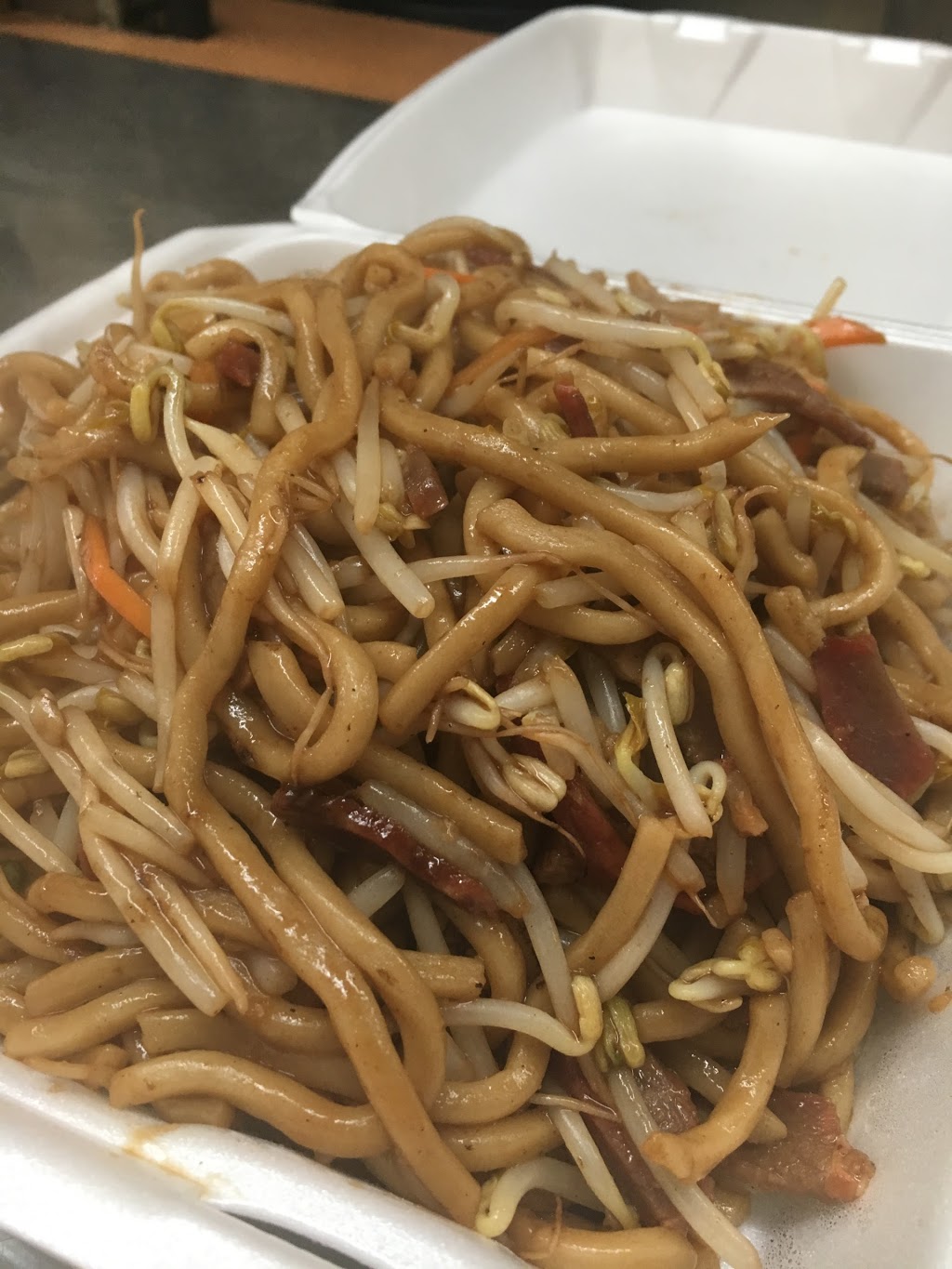 Golden Hill Chinese Food | 12 Castleridge Dr NE, Calgary, AB T3J 1V4, Canada | Phone: (403) 280-1048