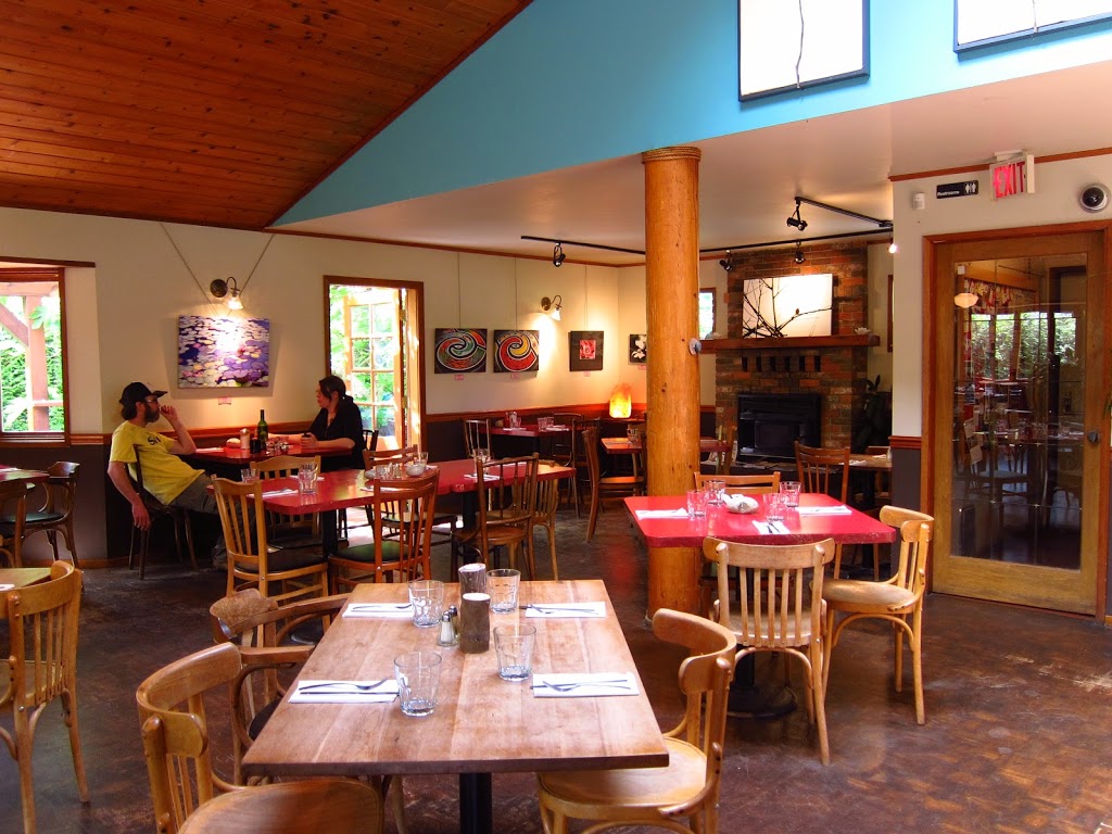The Gumboot Restaurant | 1041 Roberts Creek Rd, Roberts Creek, BC V0N 2W2, Canada | Phone: (604) 885-4216