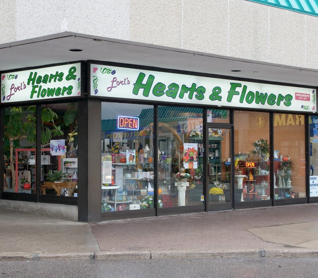 Loris Hearts and Flowers | 1300 King St E #13, Oshawa, ON L1H 8J4, Canada | Phone: (905) 432-2404