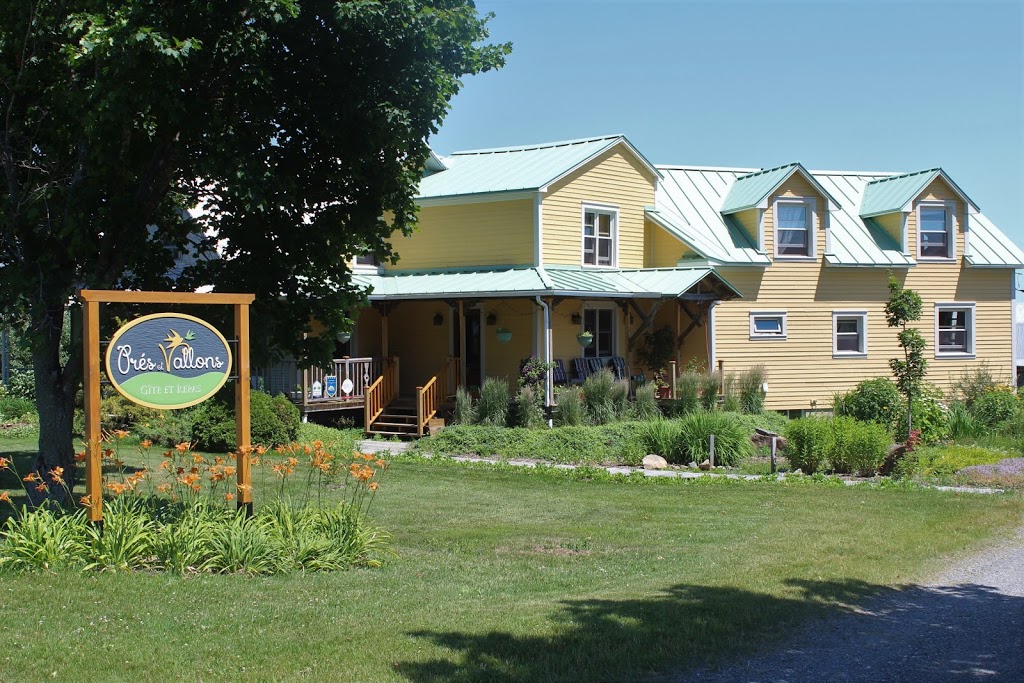 Gîte Prés et Vallons | 415 Route Mooney, Durham-Sud, QC J0H 2C0, Canada | Phone: (819) 858-2782