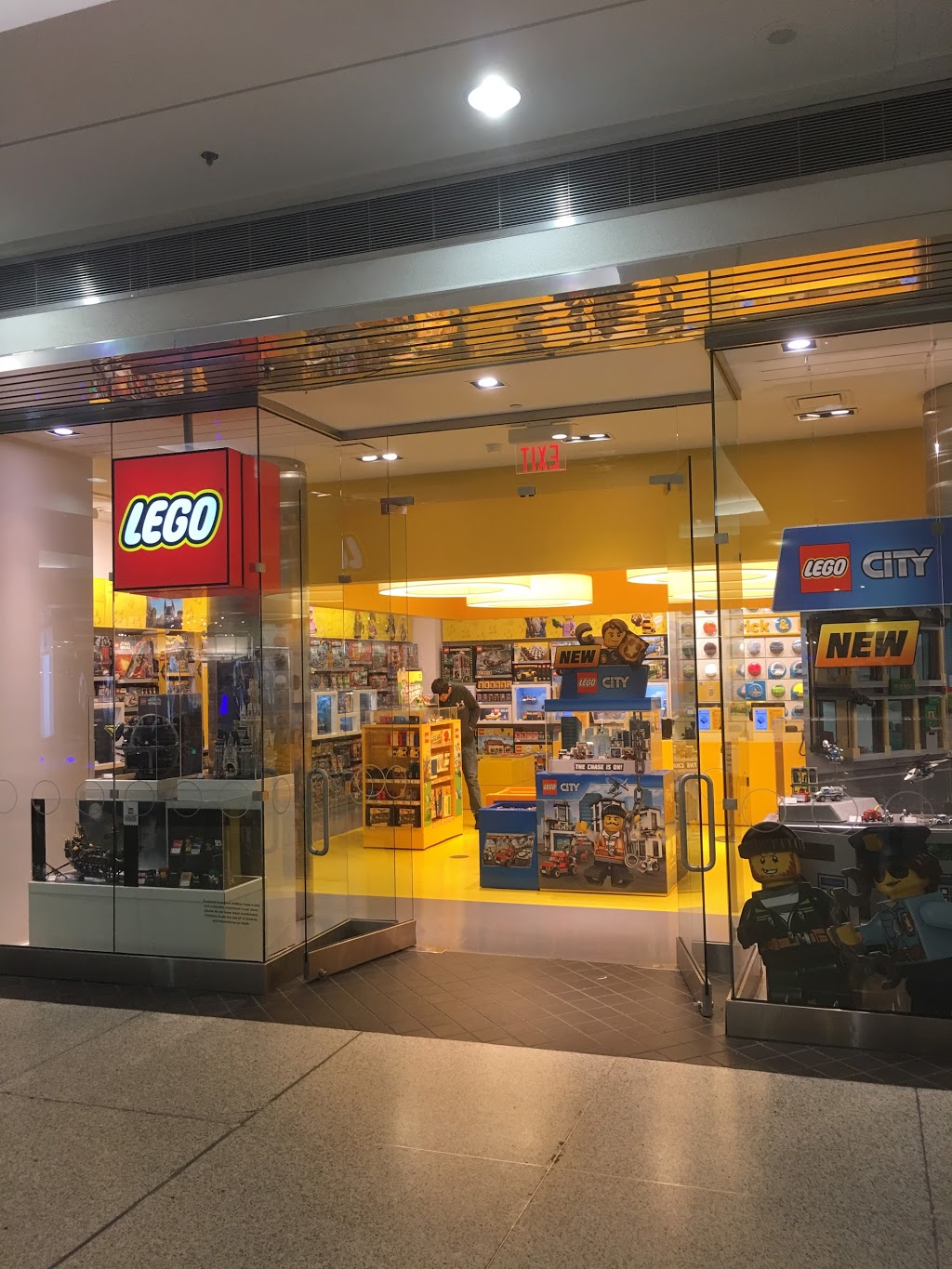 The LEGO Store | 650 W 41st Ave, Vancouver, BC V5Z 2M9, Canada | Phone: (604) 261-7747