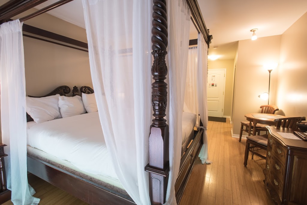 Hotel St-Sauveur - Complexe 570 | 570 Chemin des Frênes, Piedmont, QC J0R 1K0, Canada | Phone: (450) 227-1800