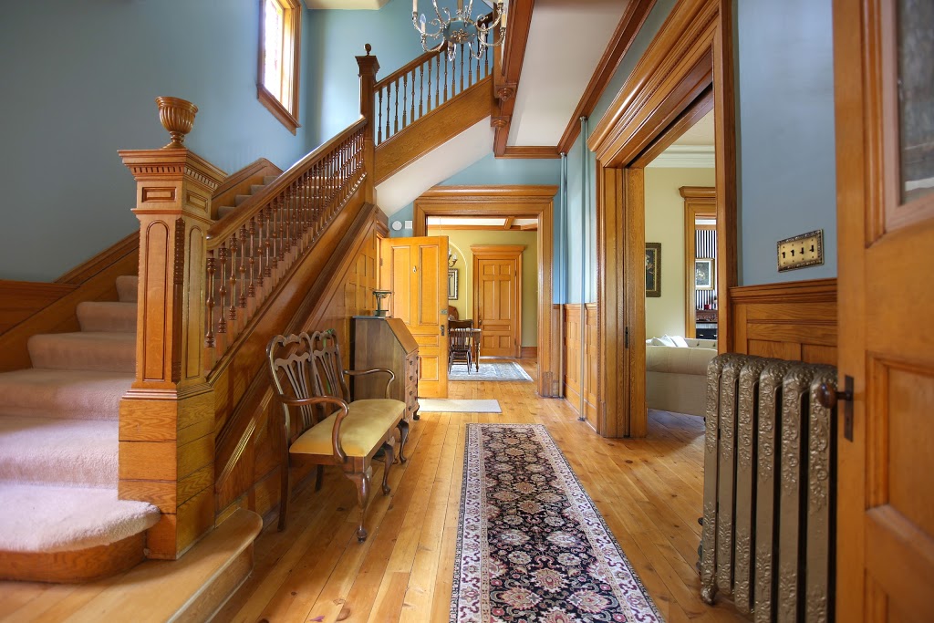 Markdale Manor Bed & Breakfast | 66 Toronto St S, Markdale, ON N0C 1H0, Canada | Phone: (519) 986-3418