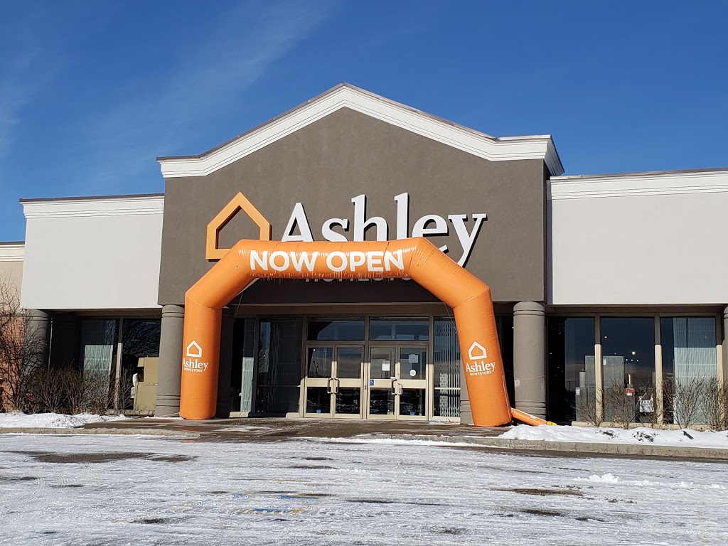 Ashley HomeStore | 17700 Yonge St Unit 1, Newmarket, ON L3Y 8P4, Canada | Phone: (289) 319-2770