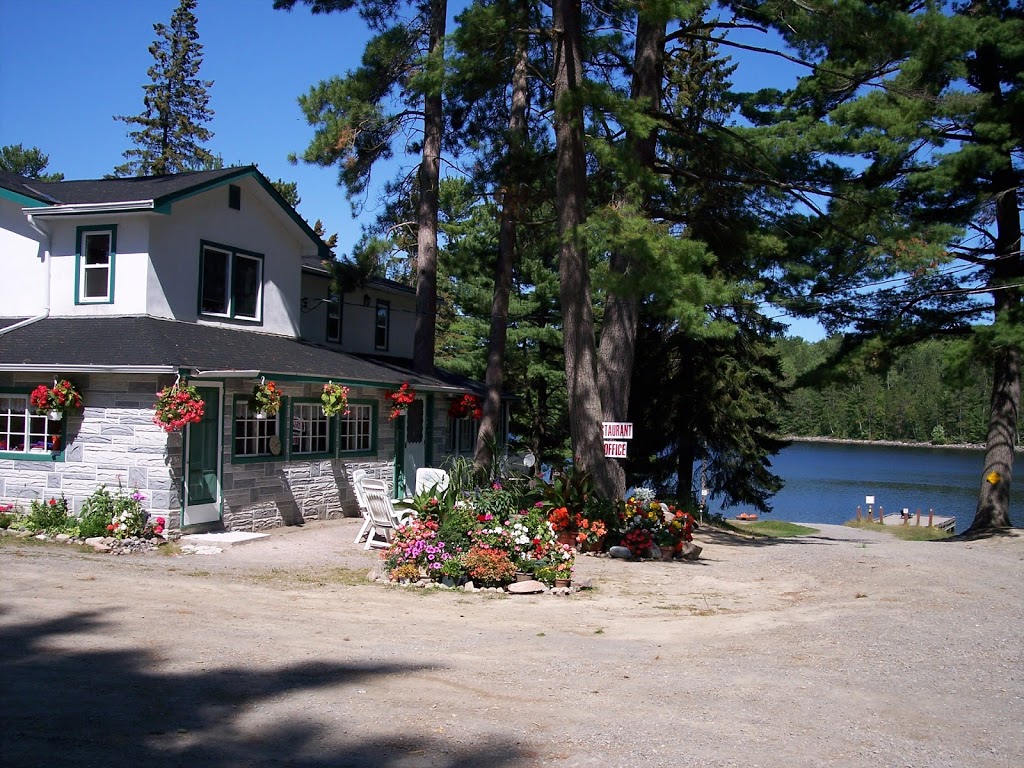 Happy Landing Lodge | 120 Happy Landing Rd, Noëlville, ON P0M 2N0, Canada | Phone: (705) 898-2994