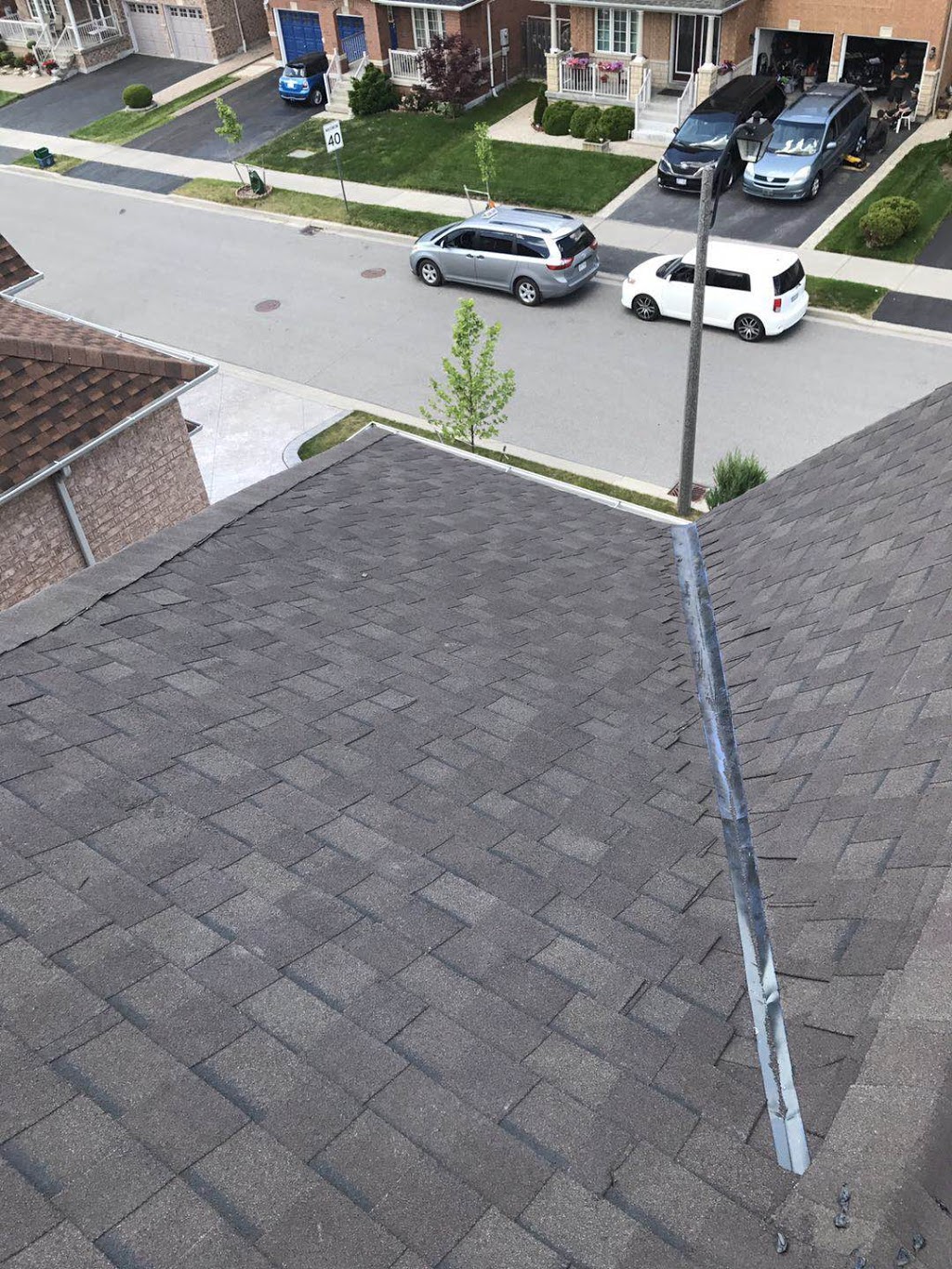 D&P Roofing | 33 Lady May Dr, Whitby, ON L1R 3A7, Canada | Phone: (647) 992-8988