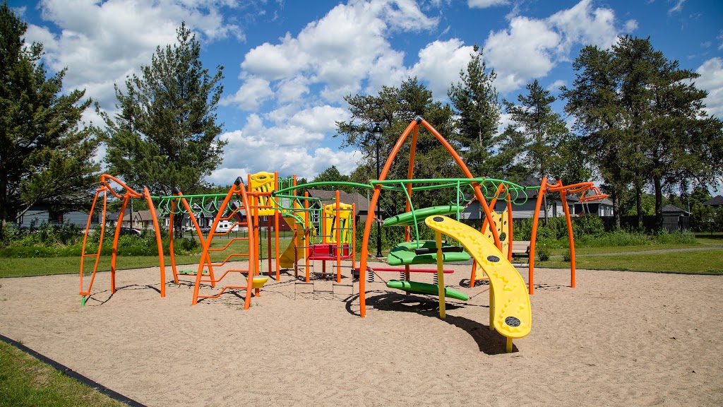 Parc Ginette-Genois | 170 Rue Ginette Genois, Victoriaville, QC G6T 2H1, Canada | Phone: (819) 758-1571