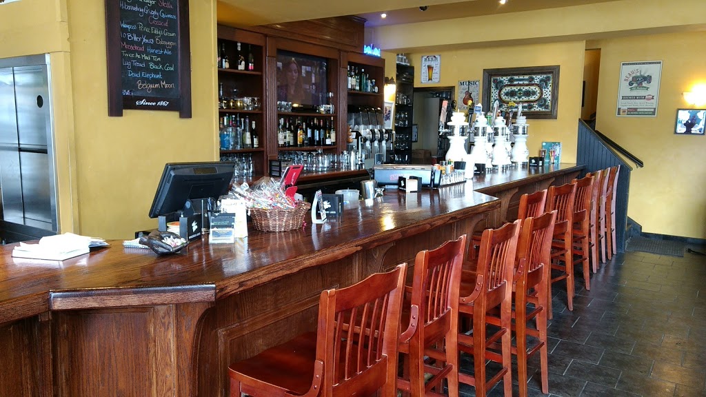 The Waterfront River Pub and Terrace | 22 Water St W, Napanee, ON K7R 1V4, Canada | Phone: (613) 354-2053