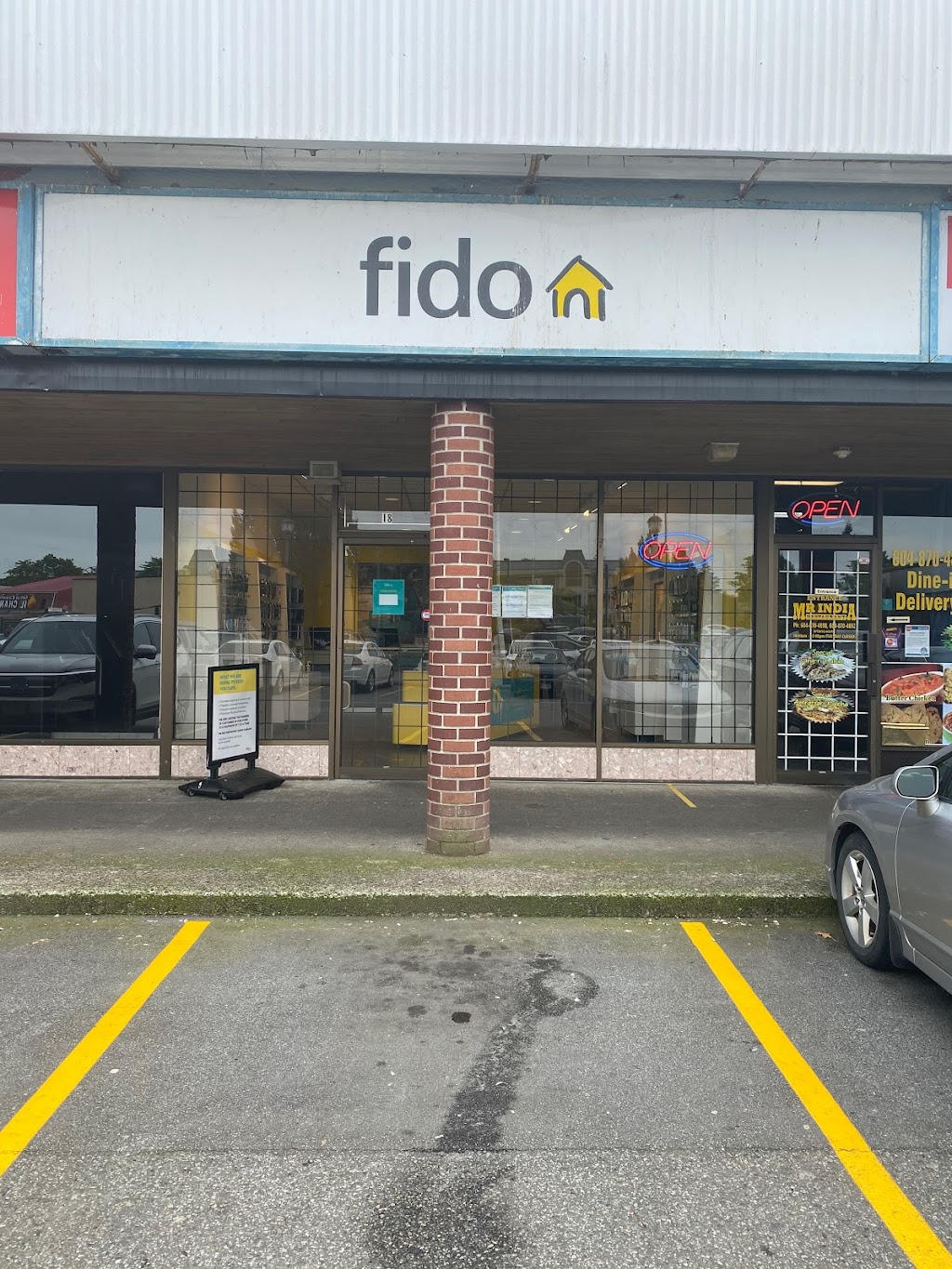 Fido | 31940 South Fraser Way Unit 18, Abbotsford, BC V2T 1V6, Canada | Phone: (604) 854-4142