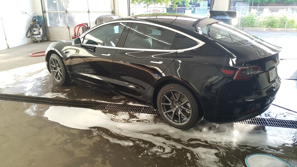 Elegance Auto Spa - Car Detailing Ottawa | 416 McArthur Ave, Ottawa, ON K1K 1G6, Canada | Phone: (613) 851-7831