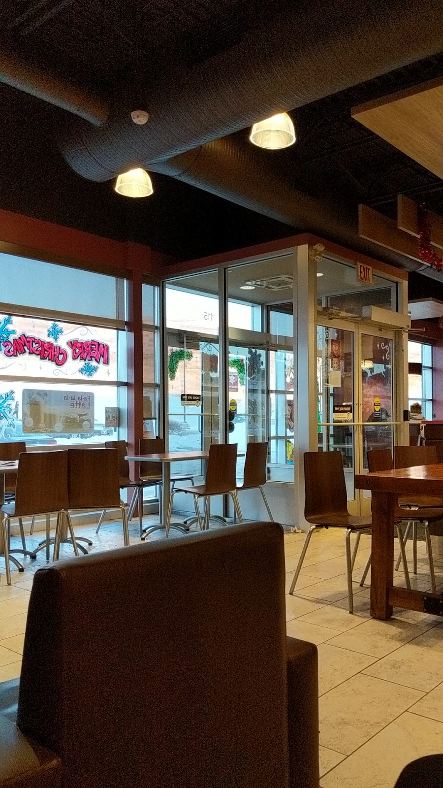 Tim Hortons | 5029 Nose Hill Dr NW, Calgary, AB T3L 0A2, Canada | Phone: (403) 374-8004
