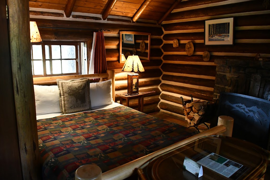 Storm Mountain Lodge & Cabins | Highway 93 South, Banff National Park Of Canada, Improvement District No. 9, AB T1L 1C8, Canada | Phone: (403) 762-4155