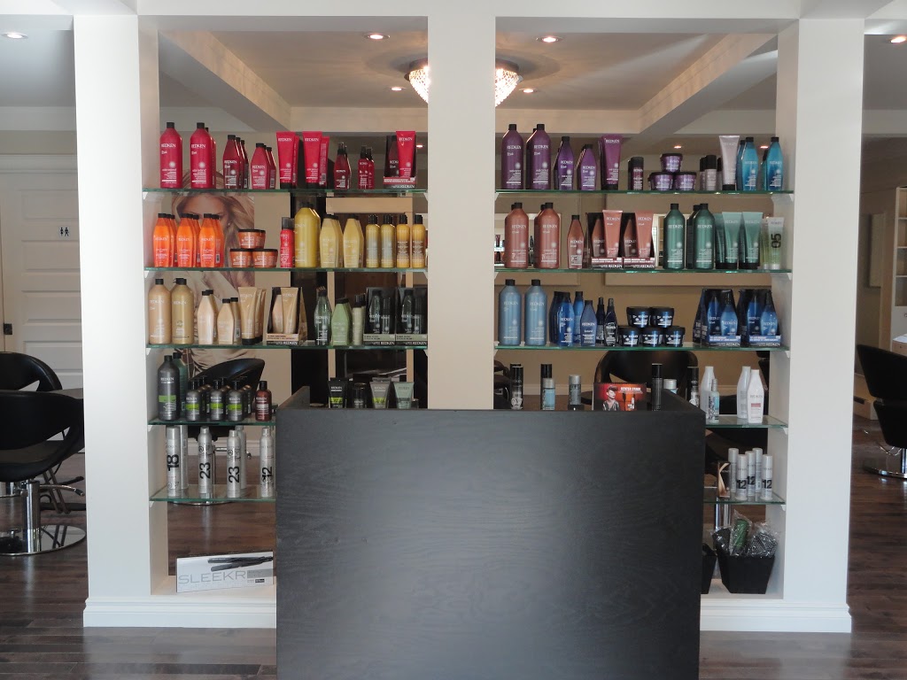 Salon de Coiffure Le Loft | 891 Rue Sherbrooke, Magog, QC J1X 2S8, Canada | Phone: (819) 769-0192