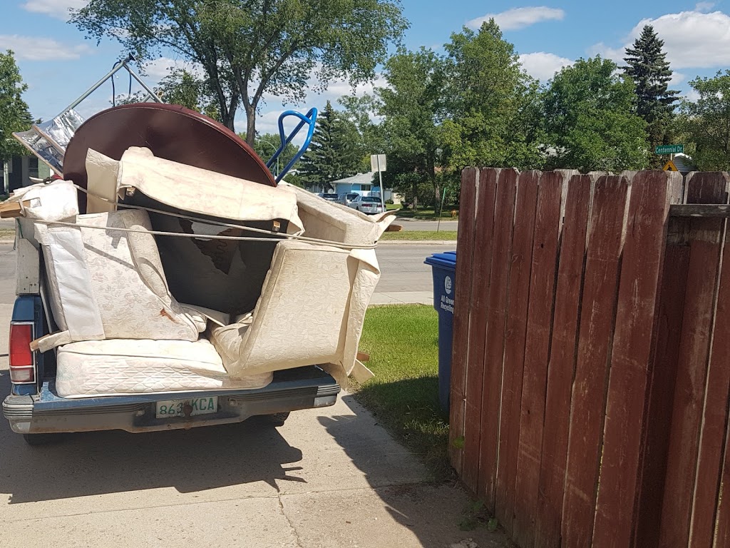 Eds Junk Hauling and Gottahaul.com | Mailing only, 705 Lenore Dr, Saskatoon, SK S7K 5G8, Canada | Phone: (306) 230-6059