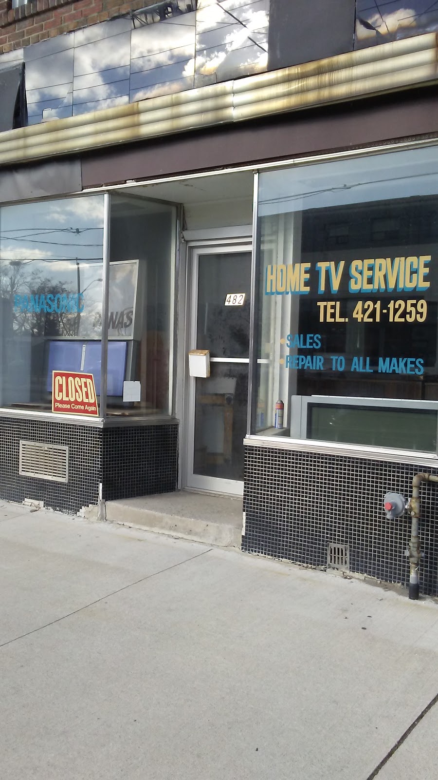 Howard Tv Stereo & Video Centre | 3893 Bathurst St, North York, ON M3H 5V1, Canada | Phone: (416) 636-4822