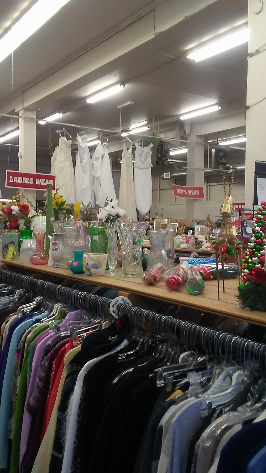 Vancouver Island Thrift Store | 1585 Bowen Rd Unit 1, Nanaimo, BC V9S 1G4, Canada | Phone: (250) 585-5001