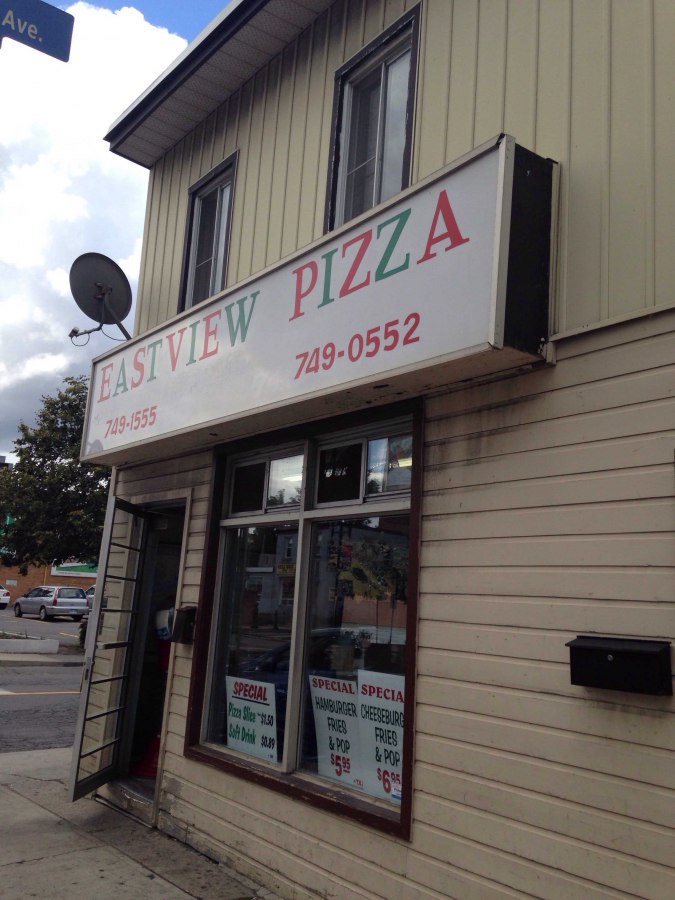 Eastview Pizza | 251 Montreal Rd, Vanier, ON K1L 6C4, Canada | Phone: (613) 749-6476