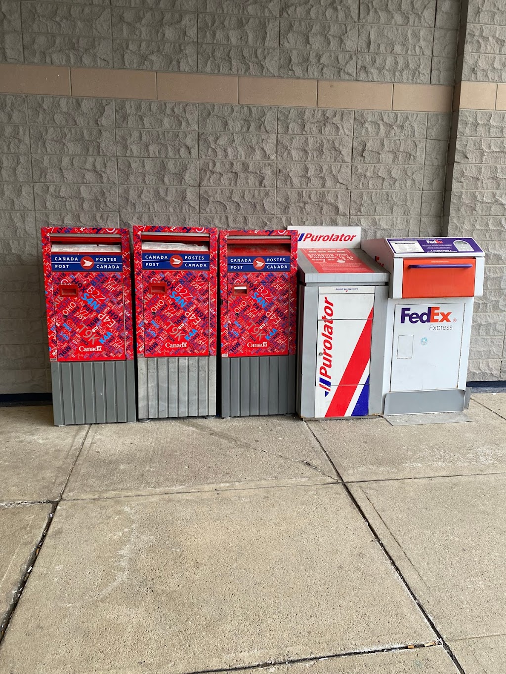 Purolator Drop Box | 3300 Hwy 7, Concord, ON L4K 5N1, Canada | Phone: (888) 744-7123