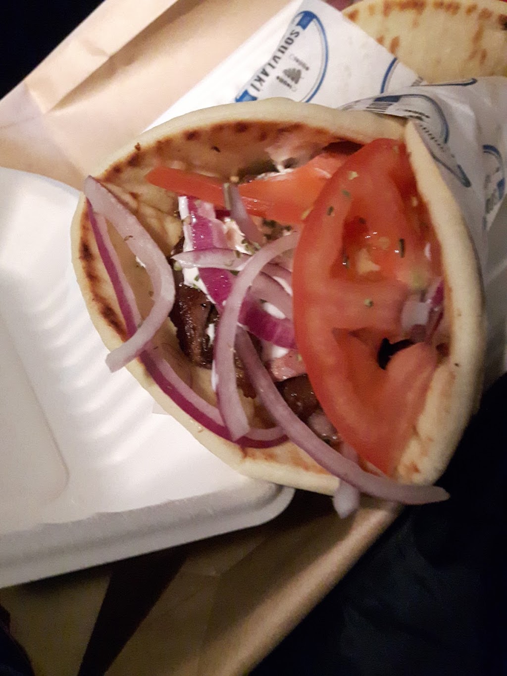 Souvlaki Authentique Pierrefonds | 4933 Boul. Saint-Jean, Pierrefonds, QC H9H 2A9, Canada | Phone: (514) 624-7888