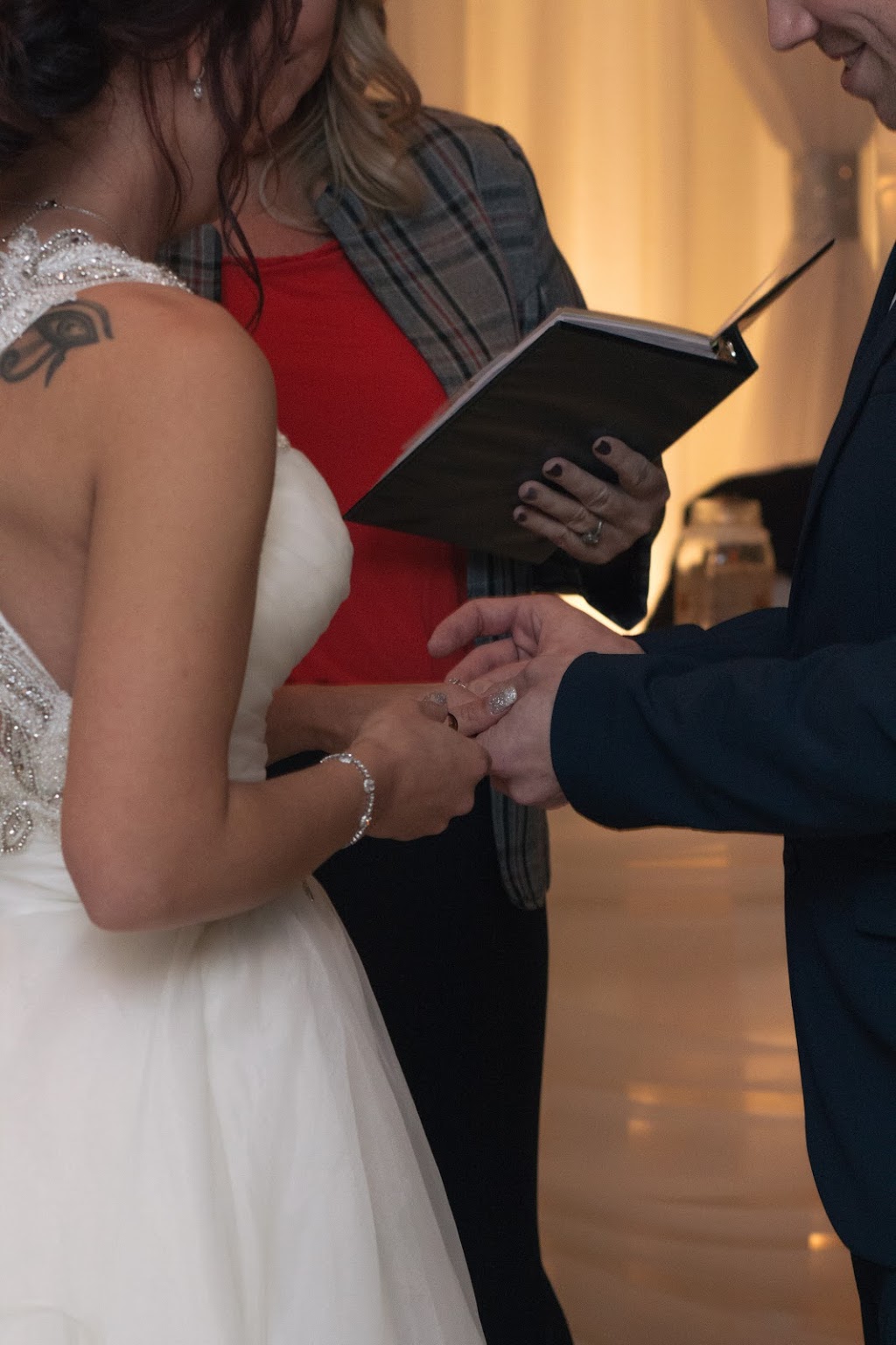 Dianne Hill Wedding Officiant | 228 Valley Rd, Chatham, ON N7L 5K9, Canada | Phone: (519) 917-5668