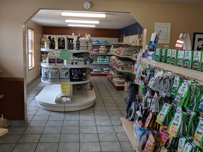 Sundre Pioneer Veterinary Services | 709 Main Ave W, Sundre, AB T0M 1X0, Canada | Phone: (403) 638-3774