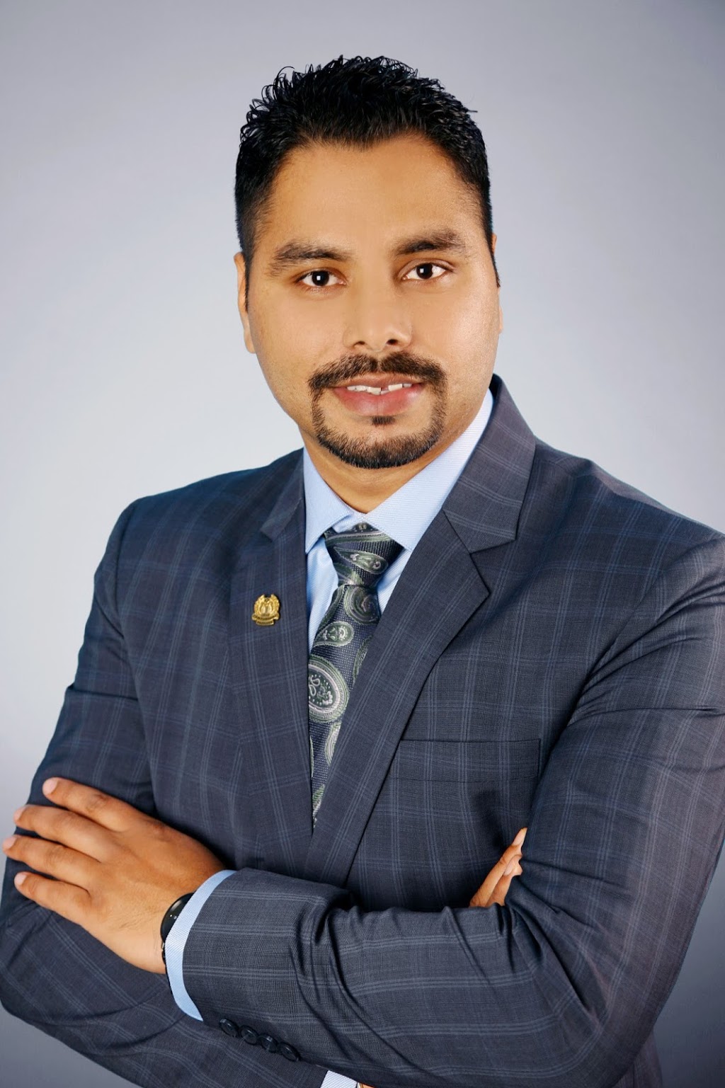 Ravi Simak- Realtor | 7420 Bramalea Rd b, Mississauga, ON L5S 1W9, Canada | Phone: (416) 716-0917