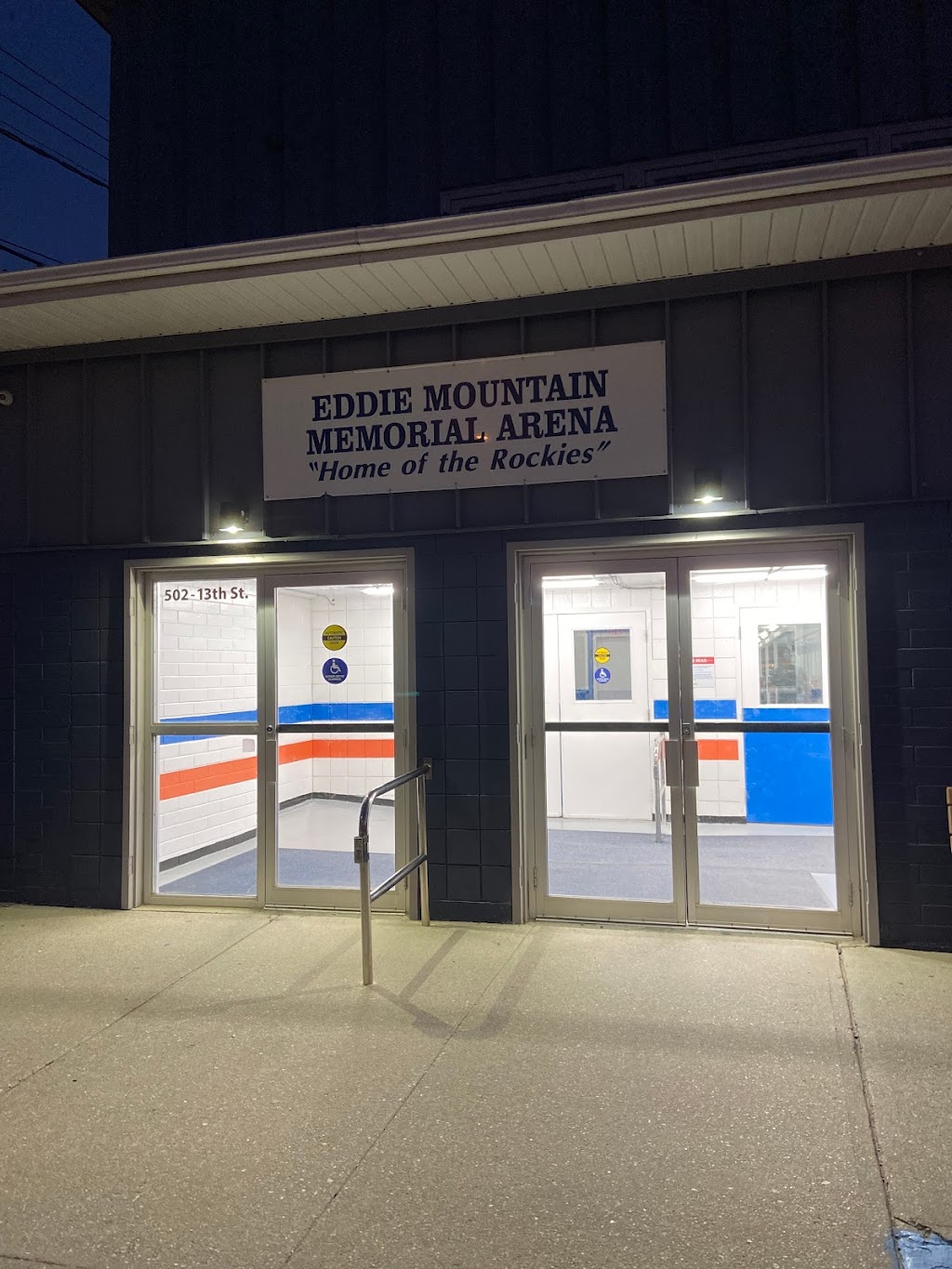 Eddie Mountain Memorial Arena | 502 13th St, Athalmer, BC V0A 1A0, Canada | Phone: (250) 342-6712