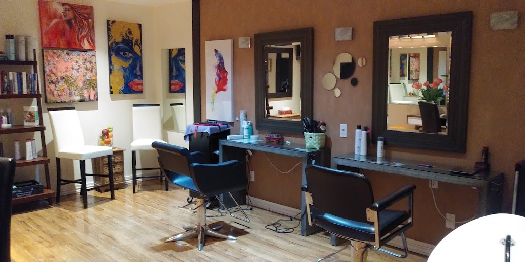 Coiffure Rollande Paradis | 758 Bd du Loiret, Québec, QC G2L 2X7, Canada | Phone: (418) 624-4594