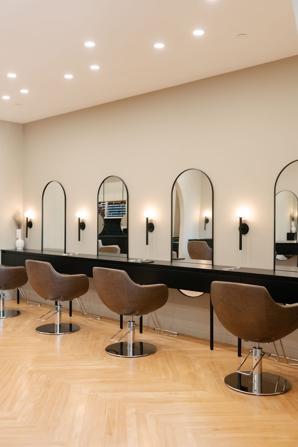 Kroma Salon | 191 Mactaggart Dr, Nobleton, ON L0G 1N0, Canada | Phone: (905) 833-0003