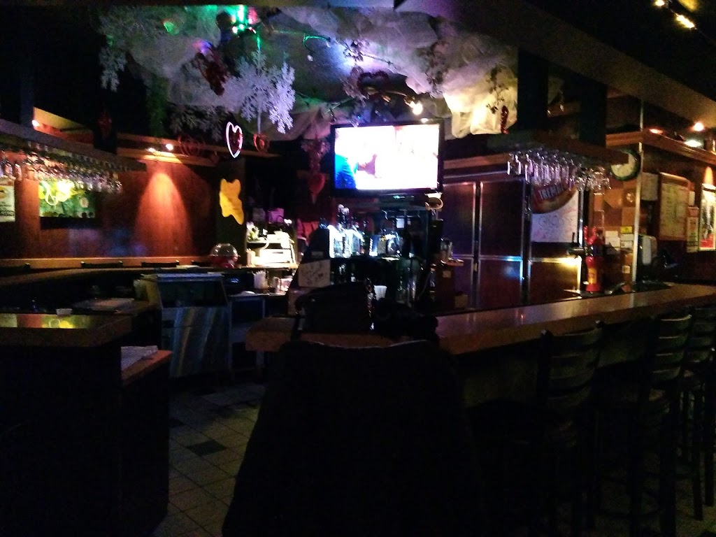 Disco-Bar Parent Ltee | 230 Boulevard des Étudiants, Québec, QC G2A 1P7, Canada | Phone: (418) 842-8839