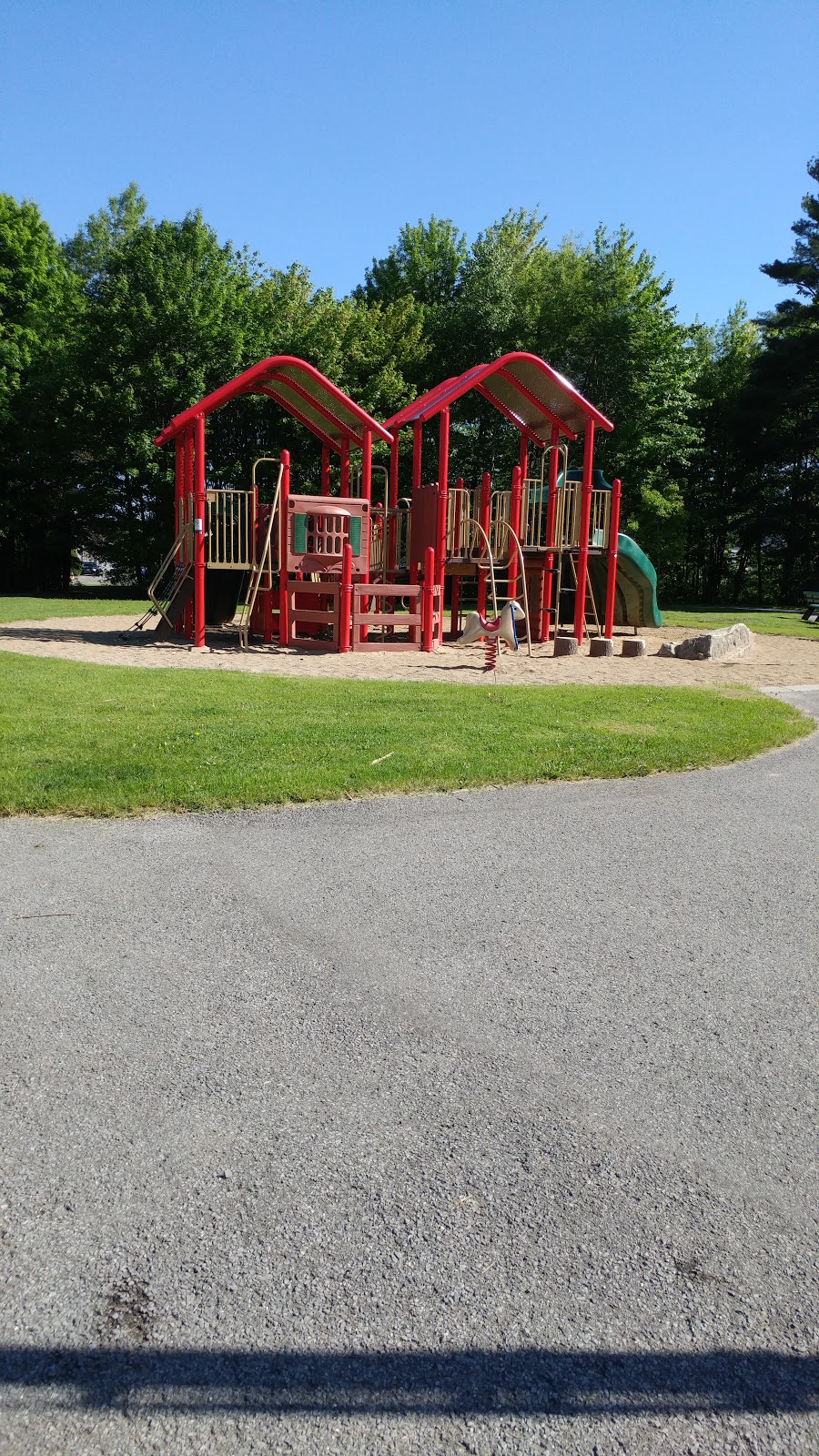 Parc de lÉtrier | 57 Rue des Lipizzans, Gatineau, QC J8R 3M3, Canada | Phone: (866) 299-2002