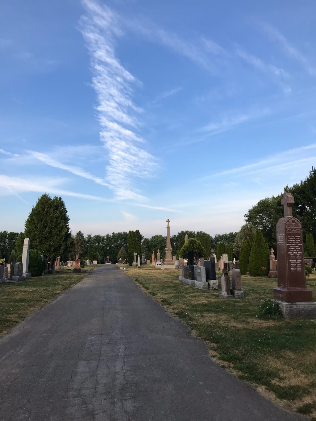 Cimetière St-Vincent-De-Paul | 3503 Boulevard Lévesque E, Laval, QC H7E 2P8, Canada | Phone: (450) 661-5299