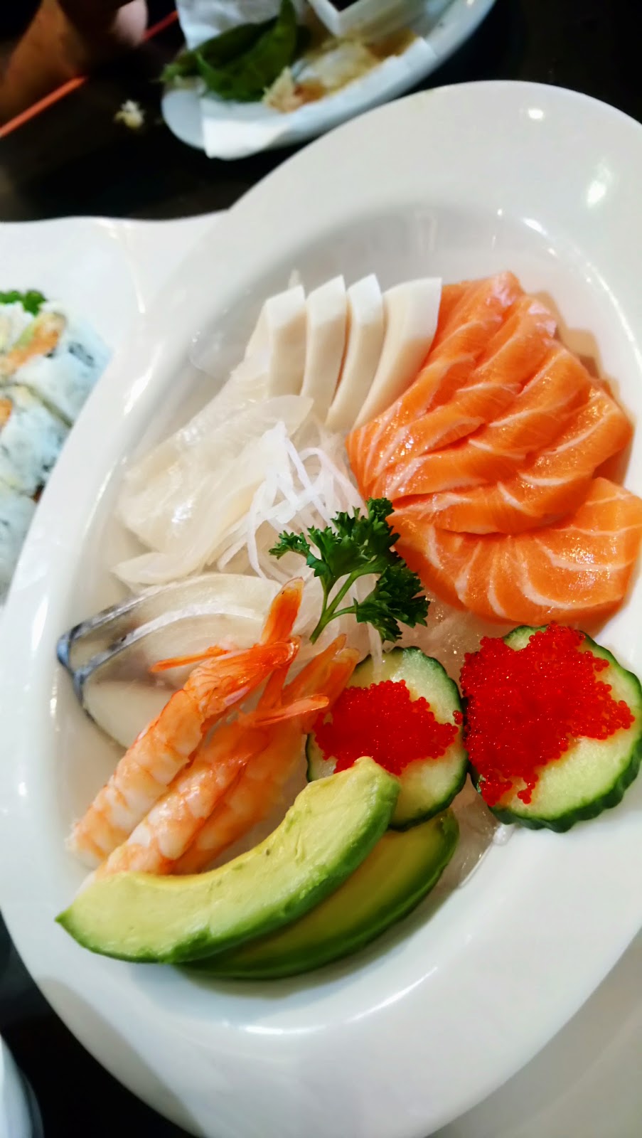 Maple Sushi | 2563 Major MacKenzie Dr W, Maple, ON L6A 2E8, Canada | Phone: (905) 879-3888