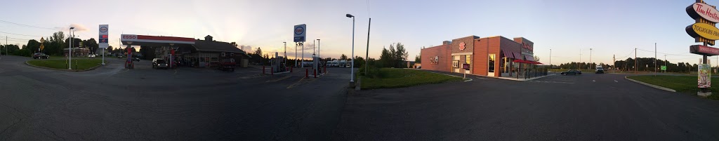 Esso | 3 Chemin de Fairfax, Stanstead, QC J0B 3E0, Canada | Phone: (819) 876-7624